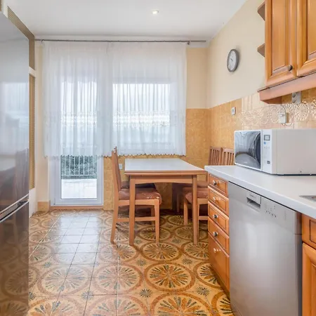 2 Bedroom Stunning In Crikvenica