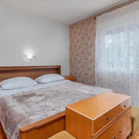 Beautiful Apartment In Crikvenica With Wifi
