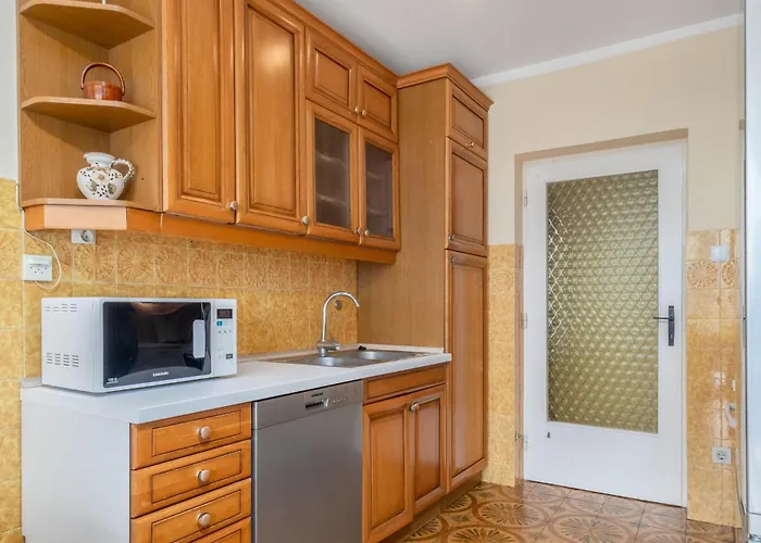 Beautiful In Apartamento Crikvenica