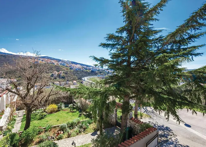 Beautiful In Apartamento Crikvenica